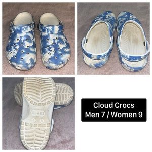 Cloud Crocs Men’s 7 Women’s 9